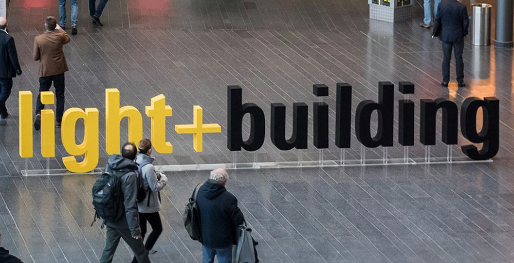 1000x513-Interna-Light